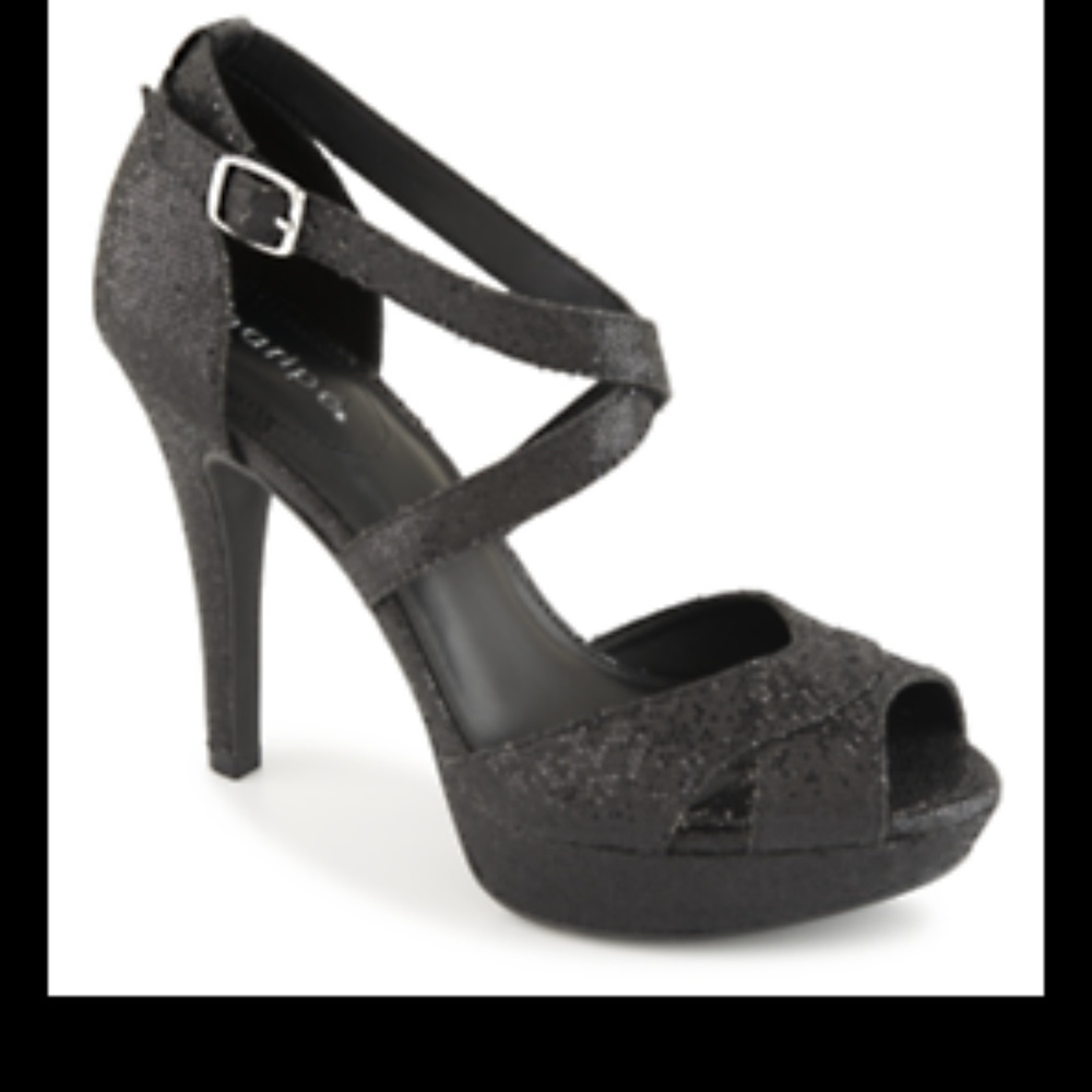 Maripe Black Strappy Platform Peep-Toe Sandals